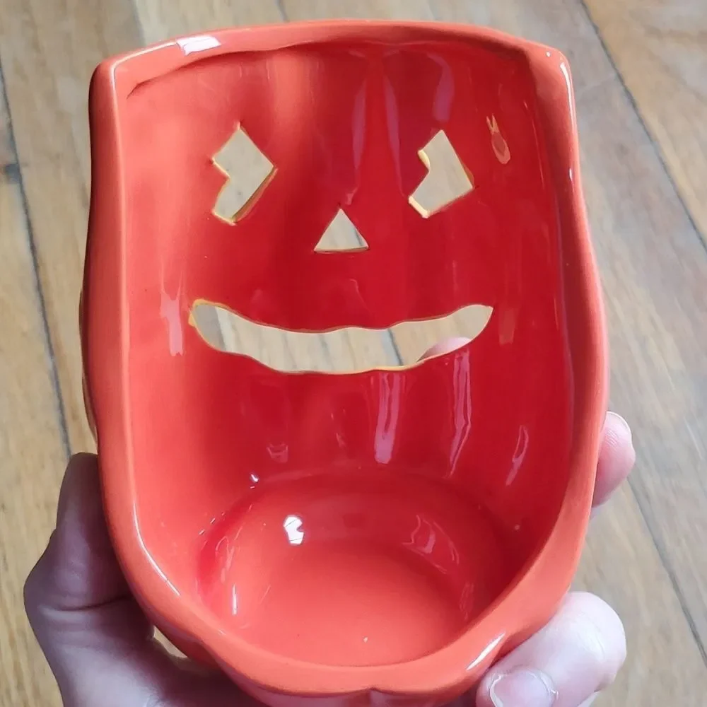 Ceramic pumpkin Halloween candle holder‎